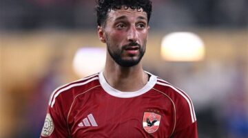أزمة جديدة بين الأهلي وكولومبوس بشأن وسام أبو علي