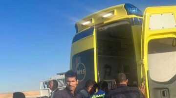 إصابة 4 أشخاص فى حادث تصادم بين سيارة أسطوانات غاز وملاكي بالوراق
