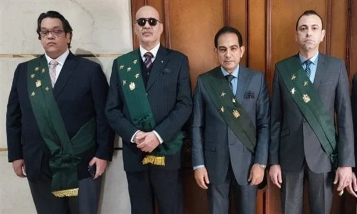 إعادة محاكمة أبناء كمال الشاذلي بتهمة الكسب غير المشروع
