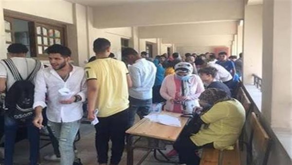اجابة امتحان الفرنساوي تالتة ثانوي دور ثاني 2025
