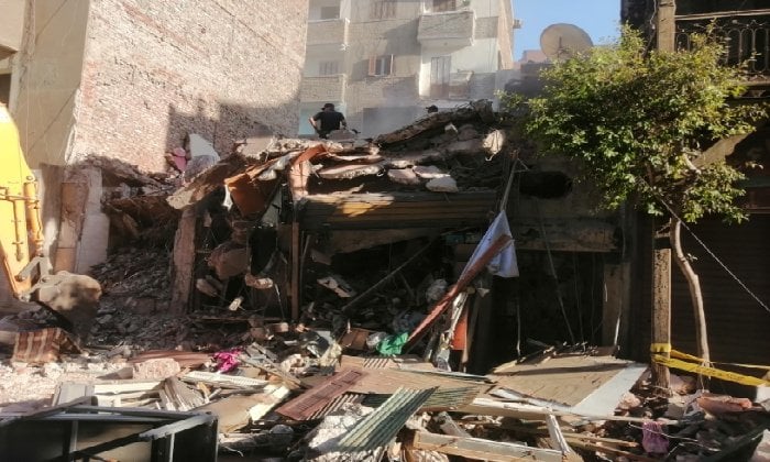 ارتفاع عدد ضحايا عقار الزقازيق المنهار لـ 5 وفيات