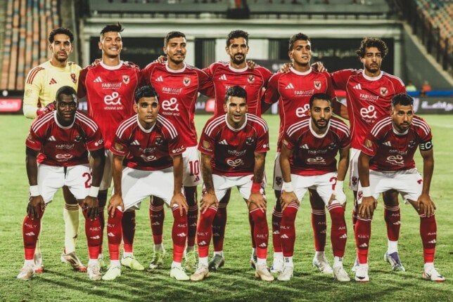 الأهلي يستغل التوقف الدولي لتمديد عقد ثنائي الفريق