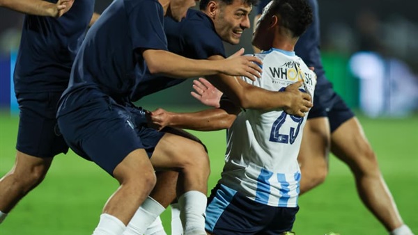 الأهلي يواصل التعثر أمام بيراميدز بثنائية في الدوري
