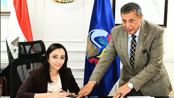 الحد الأدنى 215 درجة.. محافظ البحيرة تعتمد تنسيق القبول للمرحلة الثالثة بالصف الأول الثانوي