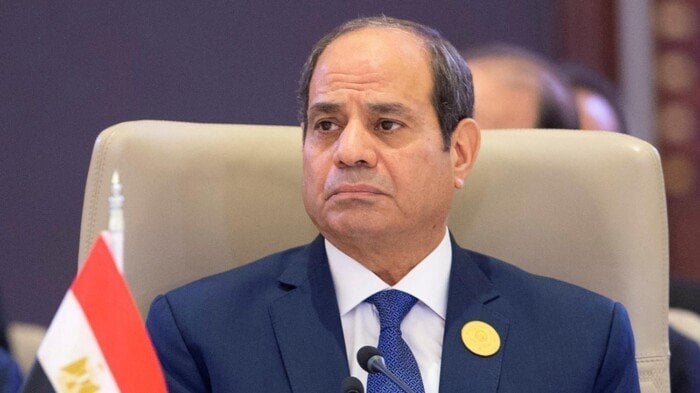 الرئيس السيسي يوفد مندوبا للتعزية