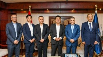 الفريق أسامة ربيع يبحث سبل التعاون مع النائب الأول لرئيس شركة هيونداي كوربريشن