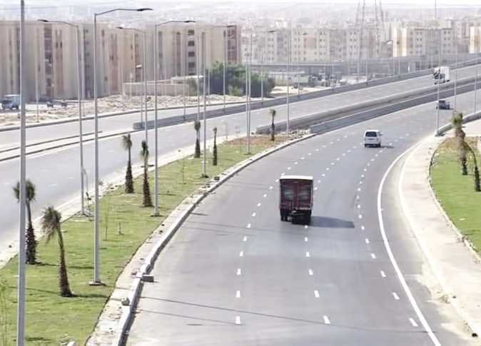 النشرة المرورية.. انتظام حركة سير السيارات على أغلب طرق ومحاور القاهرة والجيزة