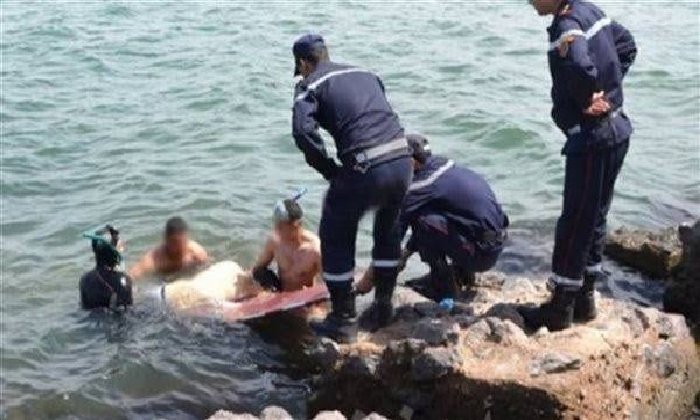 انتشال جثمان شاب غرق أثناء السباحة في بحيرة وادي الريان بالفيوم
