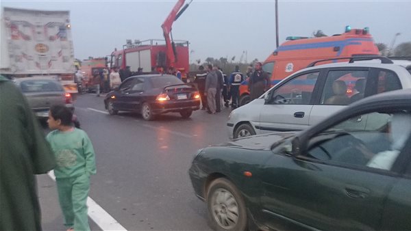 انقلاب ميكروباص على طريق «القاهرة – الفيوم» وإصابة 11 شخصًا
