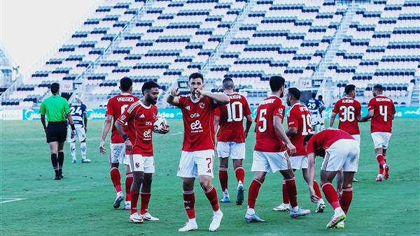 بعد قرار اتحاد الكرة.. الأهلي أول الأندية حصولا علي كارنيهات جهازه الفني بعد تقديم رخص التدريب