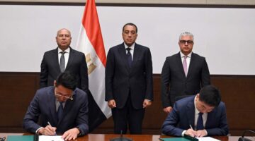 بقيمة مليار دولار.. رئيس الوزراء يشهد توقيع عقد إنشاء مصنع مجموعة سايلون الصينية للإطارات بـ “اقتصادية قناة السويس”