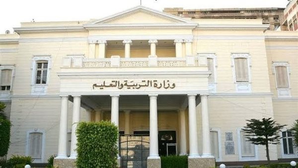 تداول أسئلة العربى للثانوية العامة دور ثان على صفحات الغش.. إنفوجراف