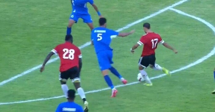 تعادل إيجابي بين سموحة وطلائع الجيش في الدوري الممتاز