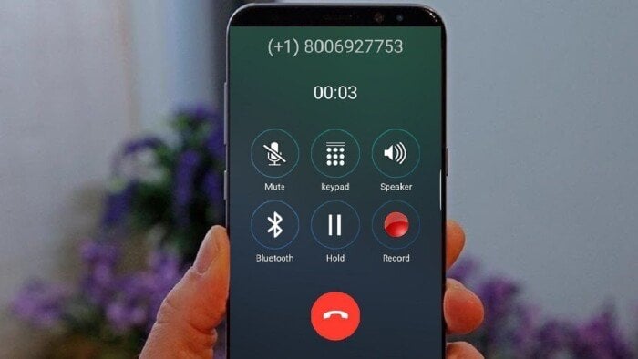 تقنية جديدة في هاتفك تجعلك عرضة للتنصت على مكالماتك