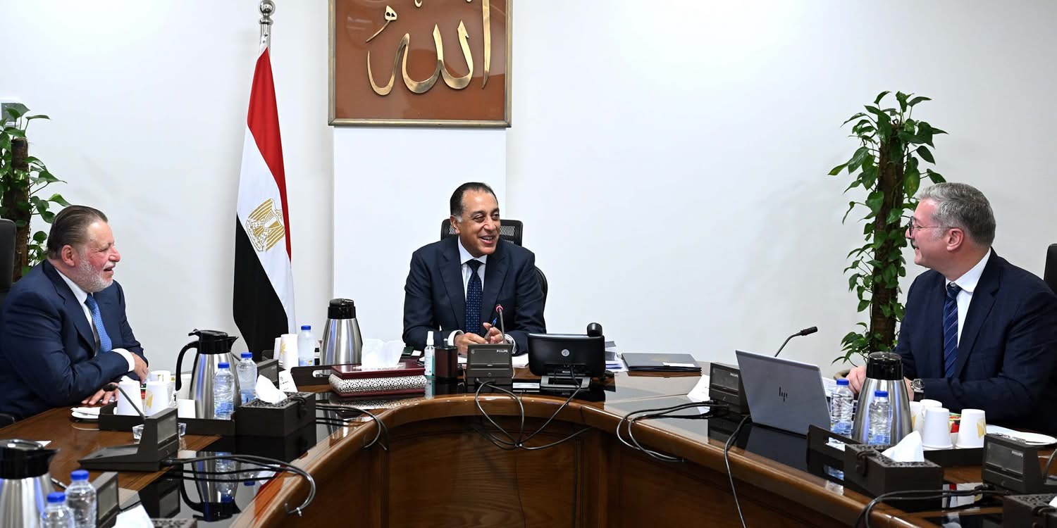 تنسيق حكومي ومصرفي لتأمين النقد الأجنبي للمنتجات البترولية وسداد مستحقات الشركاء الأجانب
