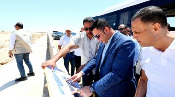 تنمية غرب رأس الحكمة على مساحة 93 ألف فدان.. وزير الإسكان يتابع التنفيذ