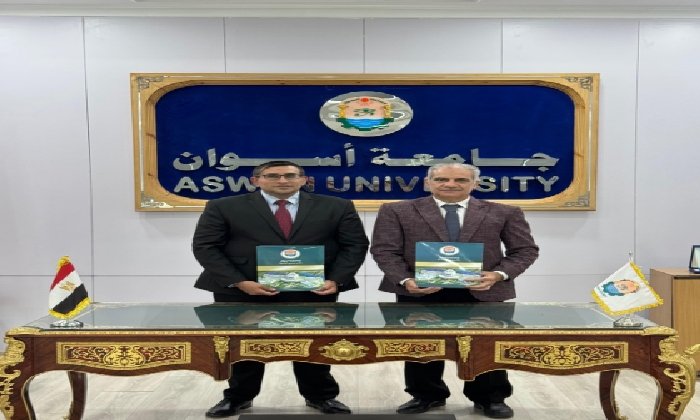 جامعة أسوان تعقد شراكة استراتيجية مع المعهد القومي للاتصالات لتأهيل الشباب لسوق العمل العالمي