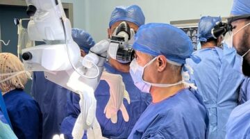 جامعة قناة السويس تنجح في أول جراحة دماغ واعٍ لاستئصال ورم من المناطق الحساسة بالمخ