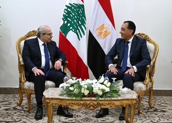 جلسة مباحثات موسعة بين رئيس الوزراء ونظيره اللبناني لبحث القضايا المشتركة