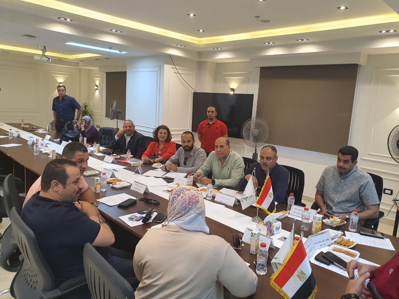 حدائق أكتوبر: منفذ سلع أساسية بأسعار مخفضة ومبادرة للتمويل العقاري