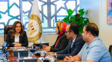 د. منال عوض تناقش مع القائمين على منظومة التفتيش البيئي مقترحات وآليات تطوير العمل