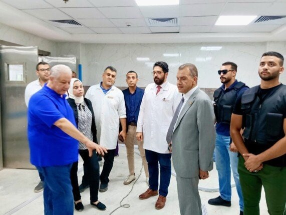 رئيس الشؤون الطبية بالتأمين الصحي يتفقد أعمال تطوير مستشفى النيل بشبرا الخيمة