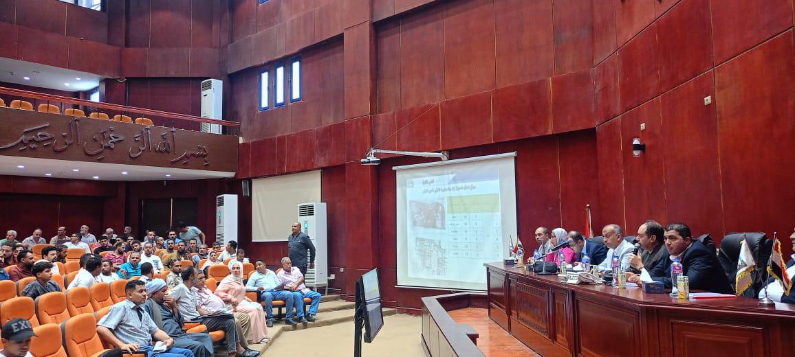 رئيس جهاز مدينة بدر: بيع 11 محلًا تجاريًا ومخبز بلدي في مزاد علني بالمدينة