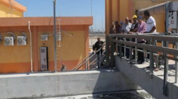 رئيس صرف الإسكندرية يتفقد محطات المعالجة لضمان كفاءة التشغيل