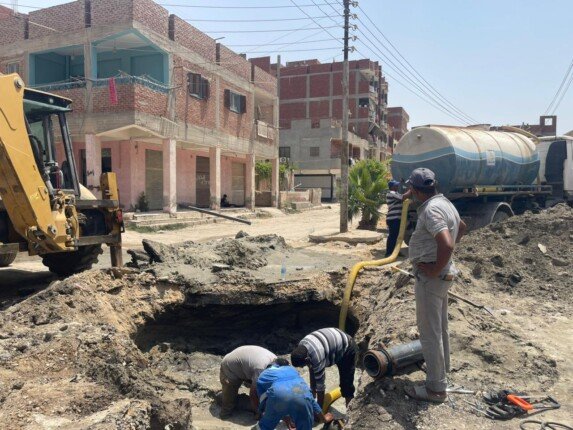 رئيس مياه القناة: الانتهاء من إصلاح الكسور المفاجئة وإعادة تشغيل الخدمة