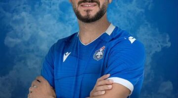 رسميا.. العربي القطري يعلن ضم لاعب الأهلي السابق عمرو رضا