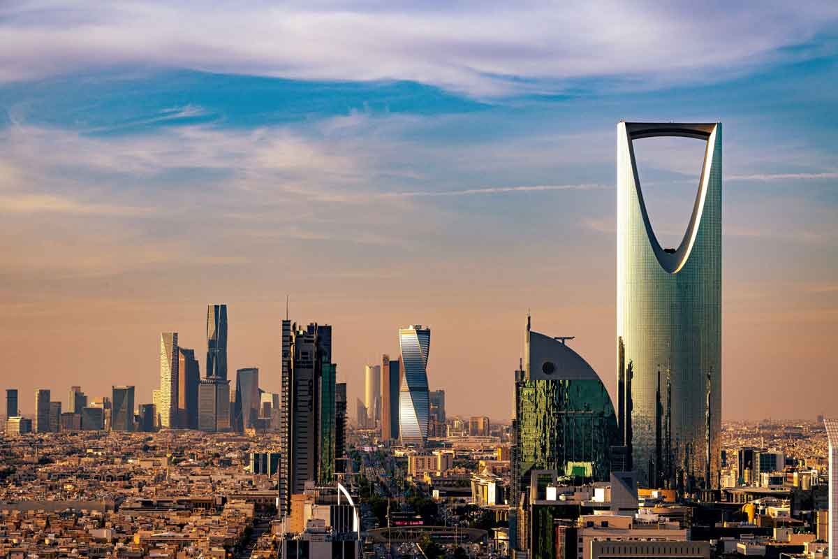 صندوق النقد الدولي يقترح على السعودية فرض “ضريبة عقارية”