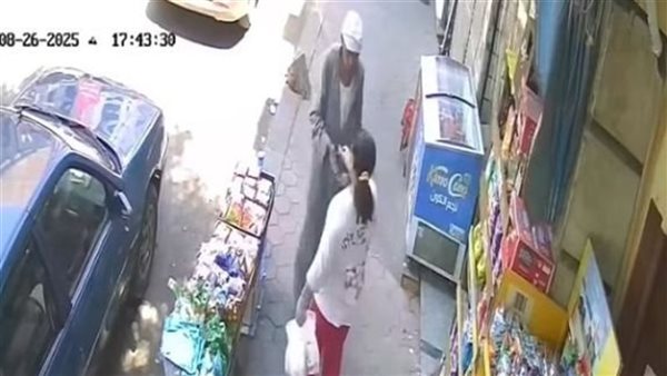 طفلة تتصدر التريند بسبب كيس شيبسي.. ما القصة؟