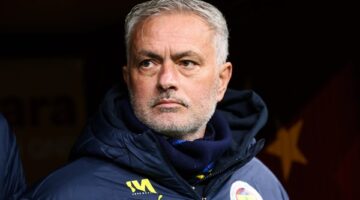 عاجل.. مورينيو يرحل عن تدريب فنربخشة التركي