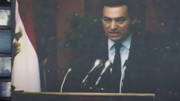 عمرو موسى يكشف تفاصيل "شجار" القادة العرب في قمة غزو الكويت
