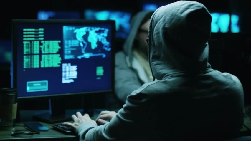 قناة إسرائيلية: جهات إيرانية اخترقت هاتف وزيرة الداخلية الإسرائيلية السابقة