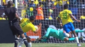 ماذا فعل قائد الأهلي قبل لقاء فاركو؟