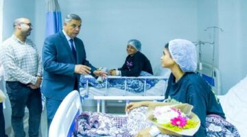 محافظ الإسكندرية يطمئن على مصابي حادث «أبو تلات» ويؤكد: سلامة المواطنين أولوية قصوى
