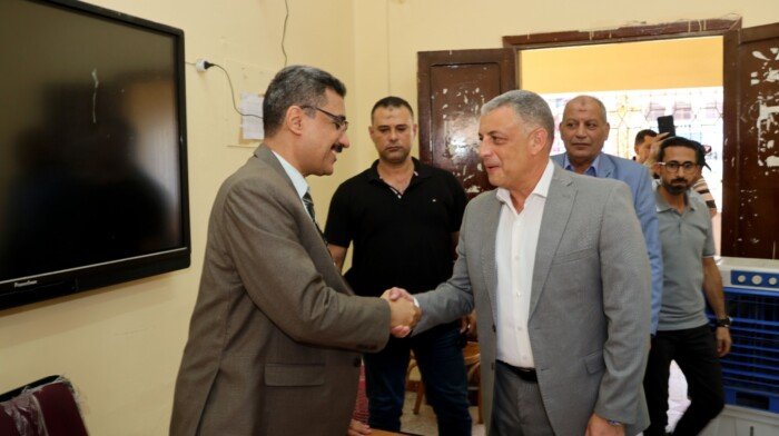 محافظ الإسماعيلية يتابع ميدانيًّا انتظام سير انتخابات “جولة الإعادة” لمجلس الشيوخ