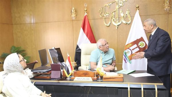 محافظ الوادى الجديد يعتمد المرحلة الثالثة للقبول بـ الأول الثانوي العام
