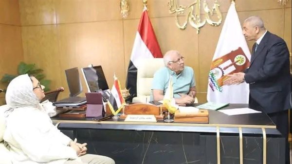 محافظ الوادي الجديد يعتمد الحد الأدنى للقبول بفصول الخدمات المسائية للتعليم الفني