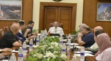 محافظ بورسعيد يبحث آليات تنفيذ قانون الإيجارات الجديد