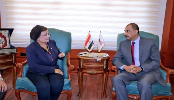 محافظ سوهاج يستقبل نائب وزير الصحة والسكان