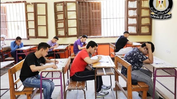 مدير تعليم بورسعيد يعقد اجتماعًا موسعًا لمناقشة تطبيق نظام البكالوريا