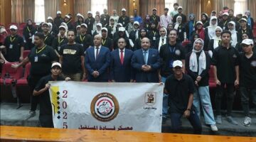 مستشار رئيس جامعة القاهرة للحوكمة يلقي محاضرة بعنوان: "الإدارة الاستراتيجية والدولية المصرية"