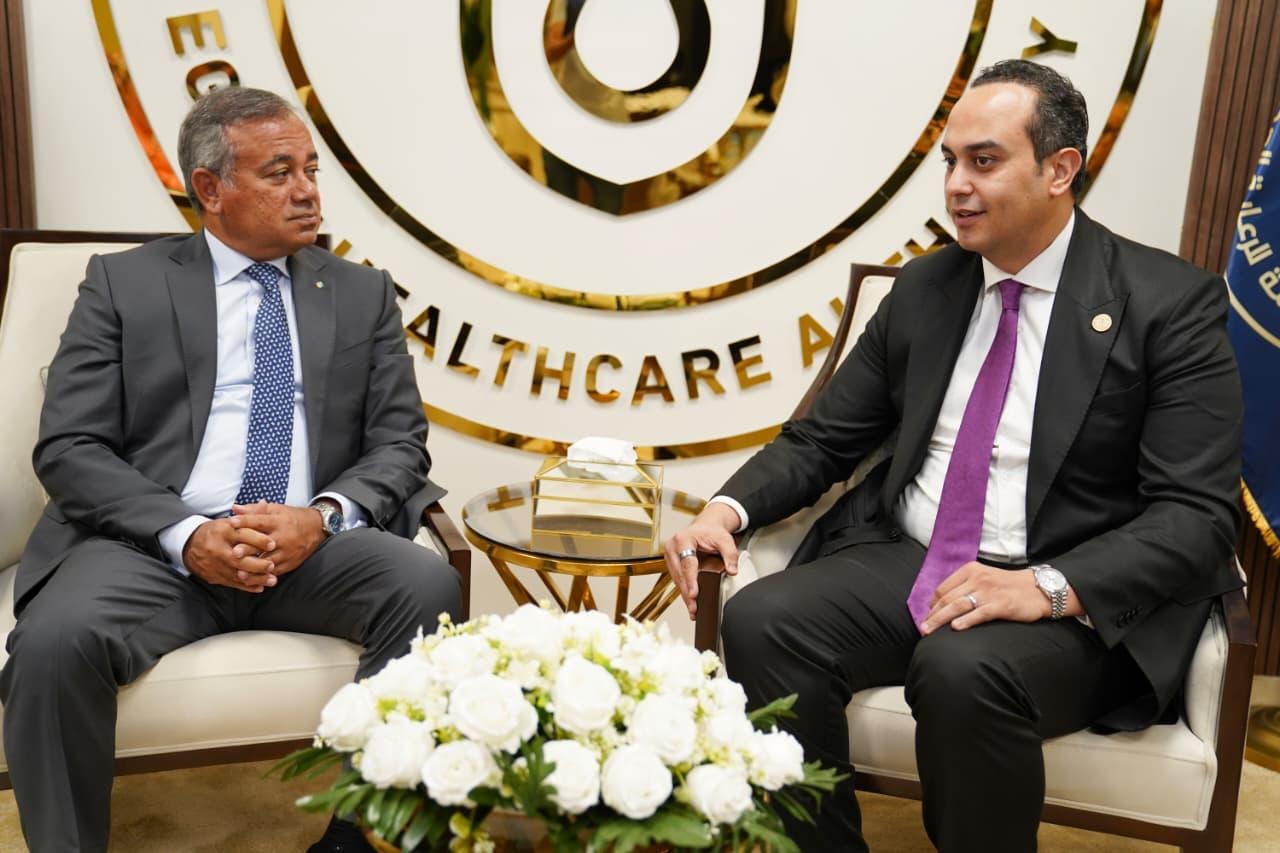 مصرف أبوظبي الإسلامي وهيئة الرعاية الصحية يوقعان بروتوكول تعاون لدعم تشغيل المستشفى الافتراضي بالإسماعيلية