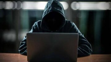 «معاك خدمة العملاء يا فندم».. حيلة «مستريح المنيا» لاستقطاب ضحاياه