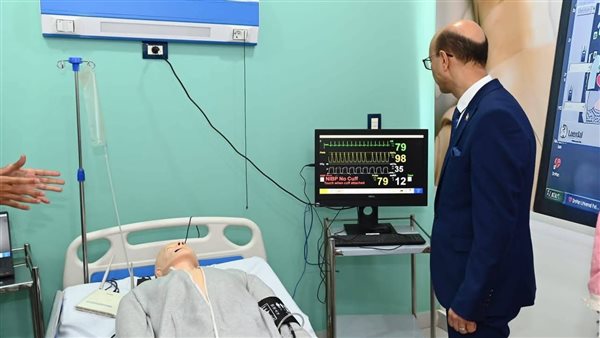 معمل (OSCE) جامعة أسيوط.. ركيزة أساسية لتأهيل طلاب التمريض ورفع كفاءة التقييم العملي