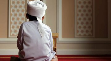 موعد أذان الظهر.. مواقيت الصلاة غدا الجمعة 15 أغسطس 2025