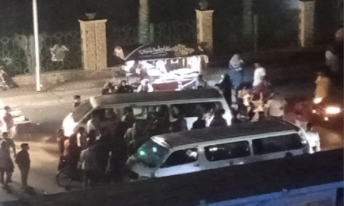 ميكروباص يدهس شقيقتين أمام مسجد في بورسعيد