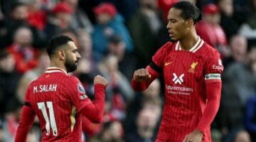 نجم ليفربول يشيد بـ محمد صلاح: «جناح طائر يتحمل المسؤولية»